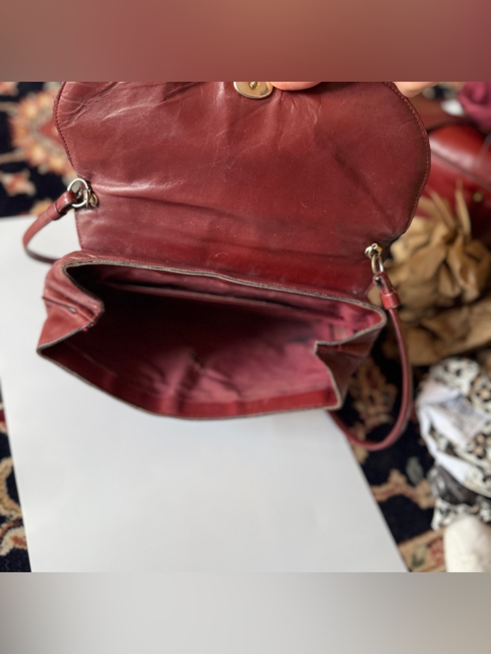 VTG ETIENNE AIGNER 
3 Striking Bags
Collectors or Sellers
Work or Play - Picture 13 of 16